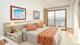 hotel-more