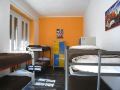hostel-california