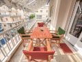 sunny-loft-in-koukaki-by-cloudkeys