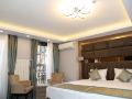 grand-kavi-hotel
