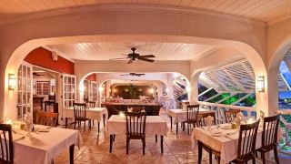 coral-sands-hotel