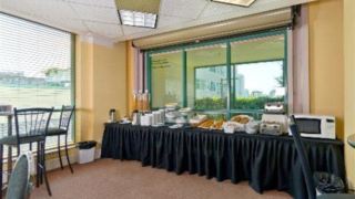 rosedale-on-robson-suite-hotel