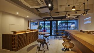 bird-hostel