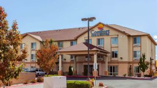 comfort-inn-and-suites-airport-reno