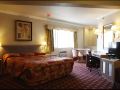 metro-plaza-hotel