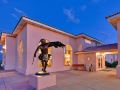 baymont-inn-and-suites-by-wyndham