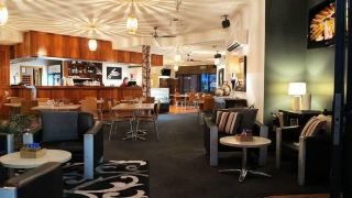 coffee-house-apartment-motel