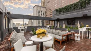 the-chicago-hotel-collection-magnificent-mile