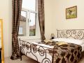 apartments-and-rooms-flowers