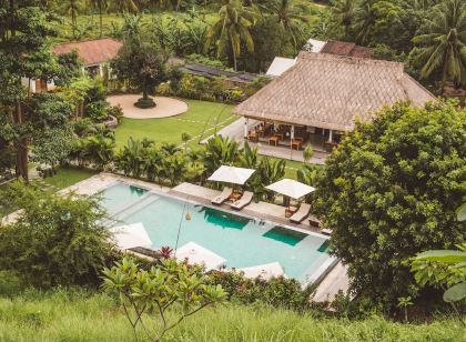 Mawun Raya Resort