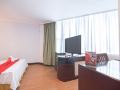 reddoorz-plus-near-van-mieu-quoc-tu-giam