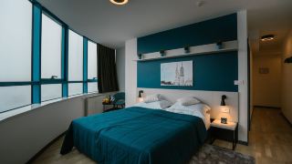 hotel-blue