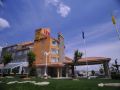 monte-carlo-inn-barrie-suites