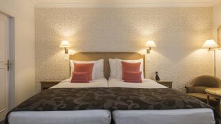 hotel-bristol