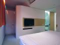 60-west-hotel