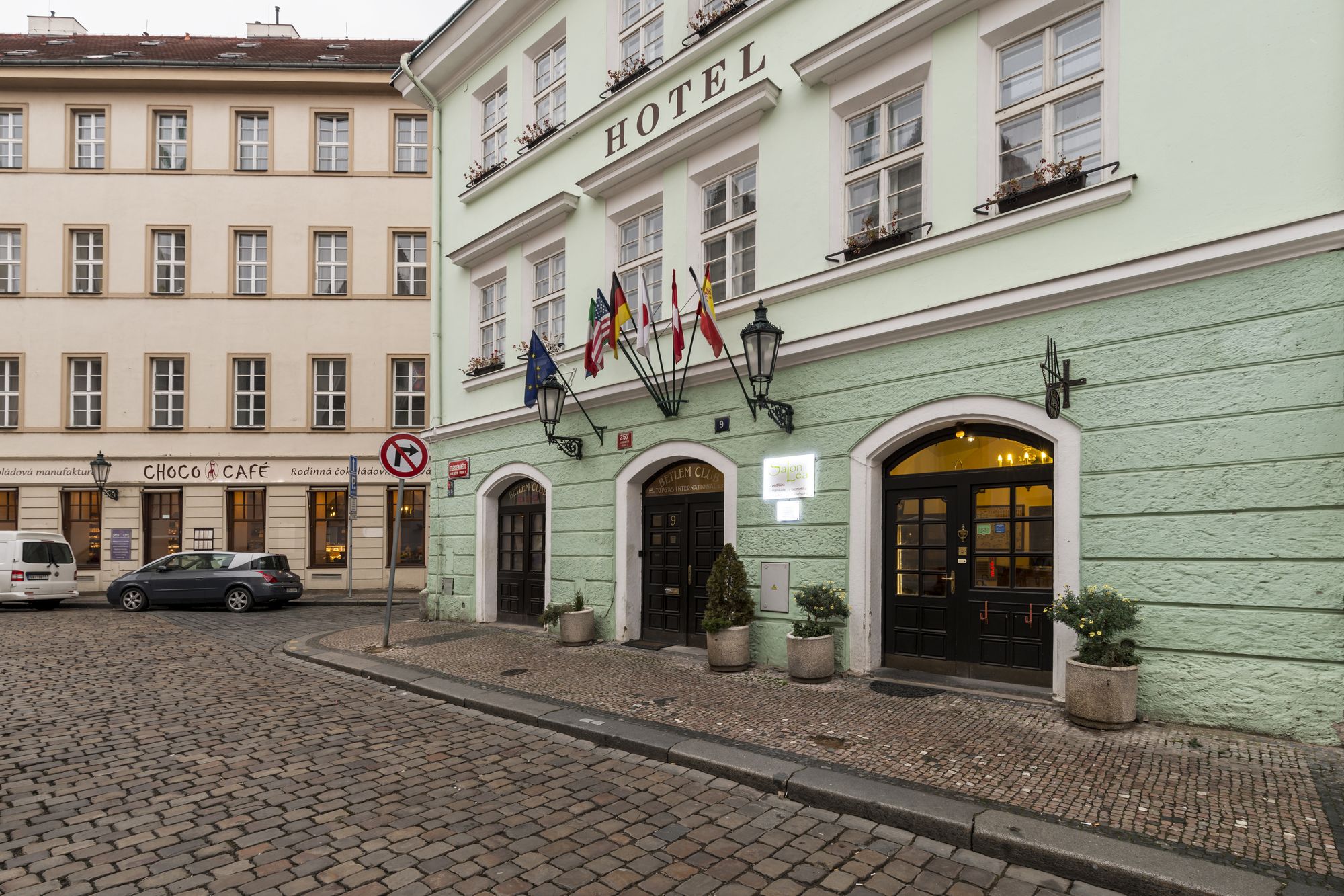 hotel overview picture