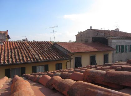 羅萊中央斯托裡柯比薩飯店