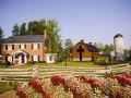 courtyard-charlotte-arrowood