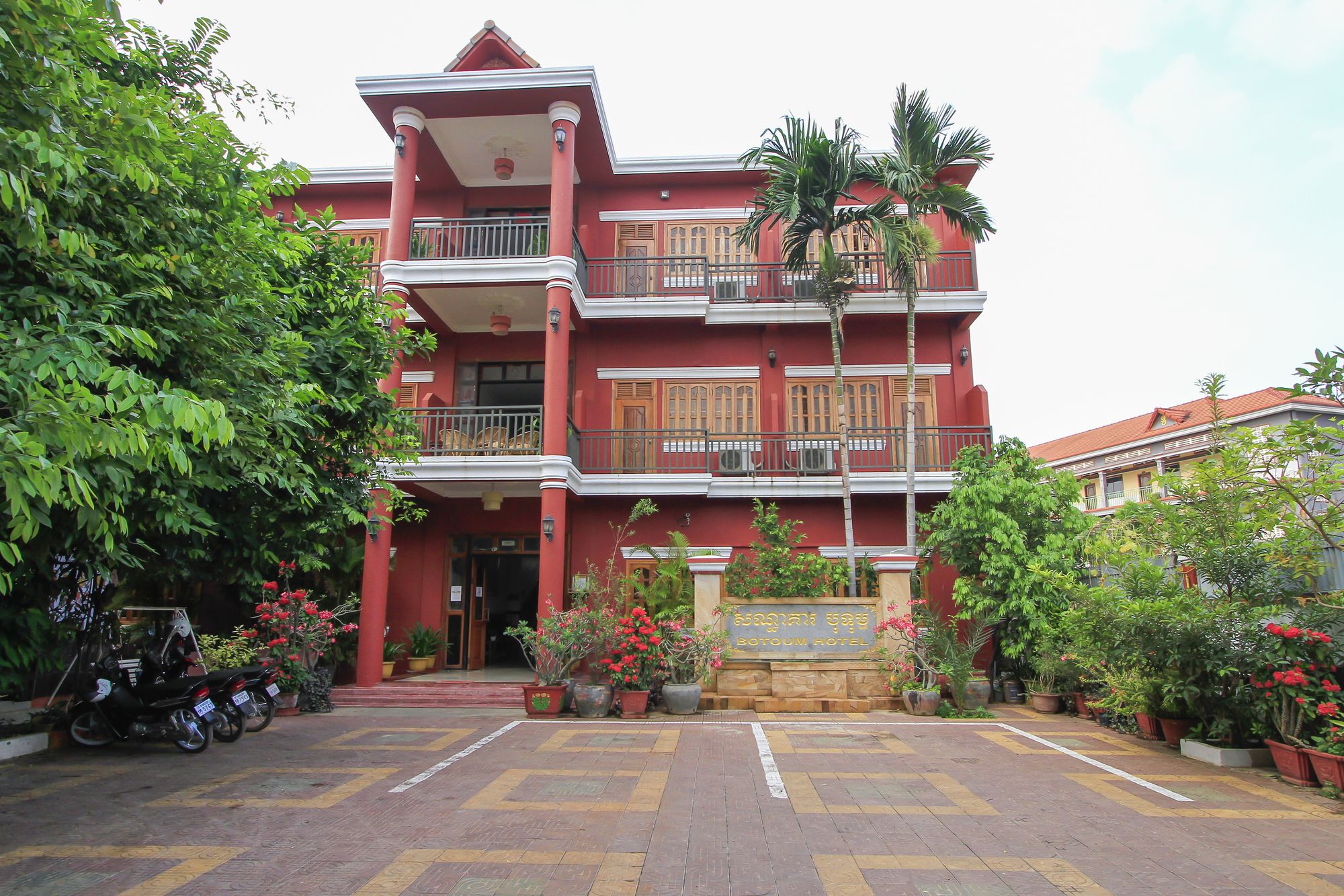 hotel overview picture