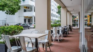j8-hotel