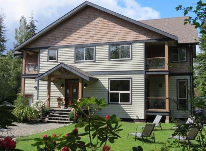 Cobble Wood & Bird Sanctuary Guest Houses