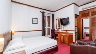 four-chain-view-hotel