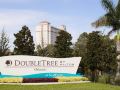 doubletree-by-hilton-hotel-orlando-at-seaworld