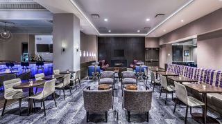 cambria-hotel-chicago-loop-theatre-district