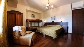 hotel-max