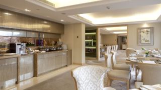 the-royal-garden-hotel