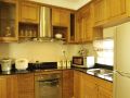 golden-globe-apartment