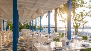 le-meridien-mina-seyahi-beach-resort-and-waterpark