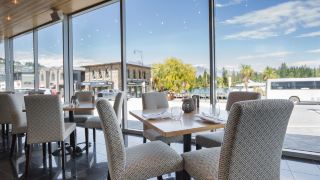 crowne-plaza-queenstown-an-ihg-hotel