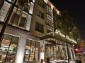 dosso-dossi-hotels-and-spa-downtown