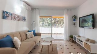lets-holidays-castelldefels-diagonal-orient