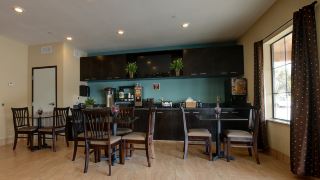 americas-best-value-inn-sulphur