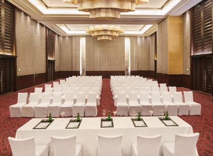 Holiday Inn Mumbai International Airport