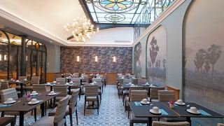 hotel-saint-petersbourg-opera-and-spa