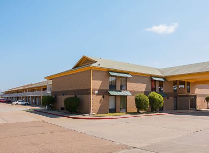 OYO Hotel Texarkana Trinity AR Hwy I-30