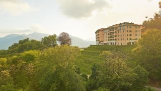 resort-collina-d-oro-agra
