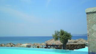 club-hotel-casino-loutraki