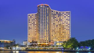 royal-orchid-sheraton-hotel-and-towers