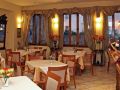 hotel-peristil