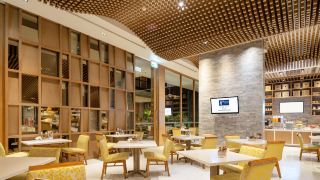holiday-inn-express-phuket-patong-beach-central-an-ihg-hotel