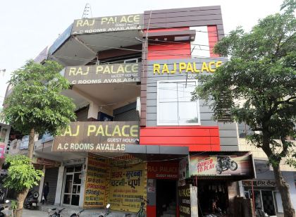 Super Hotel O Raj Palace