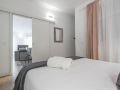 hellenhost-gran-via