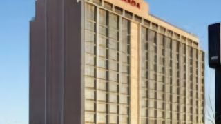 ramada-by-wyndham-reno-hotel-and-casino