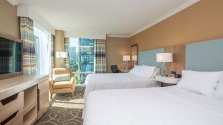 hampton-inn-and-suites-by-hilton-vancouver-downtown