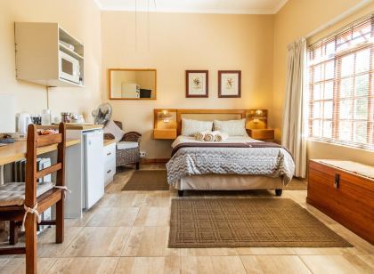 Treetops Guesthouse