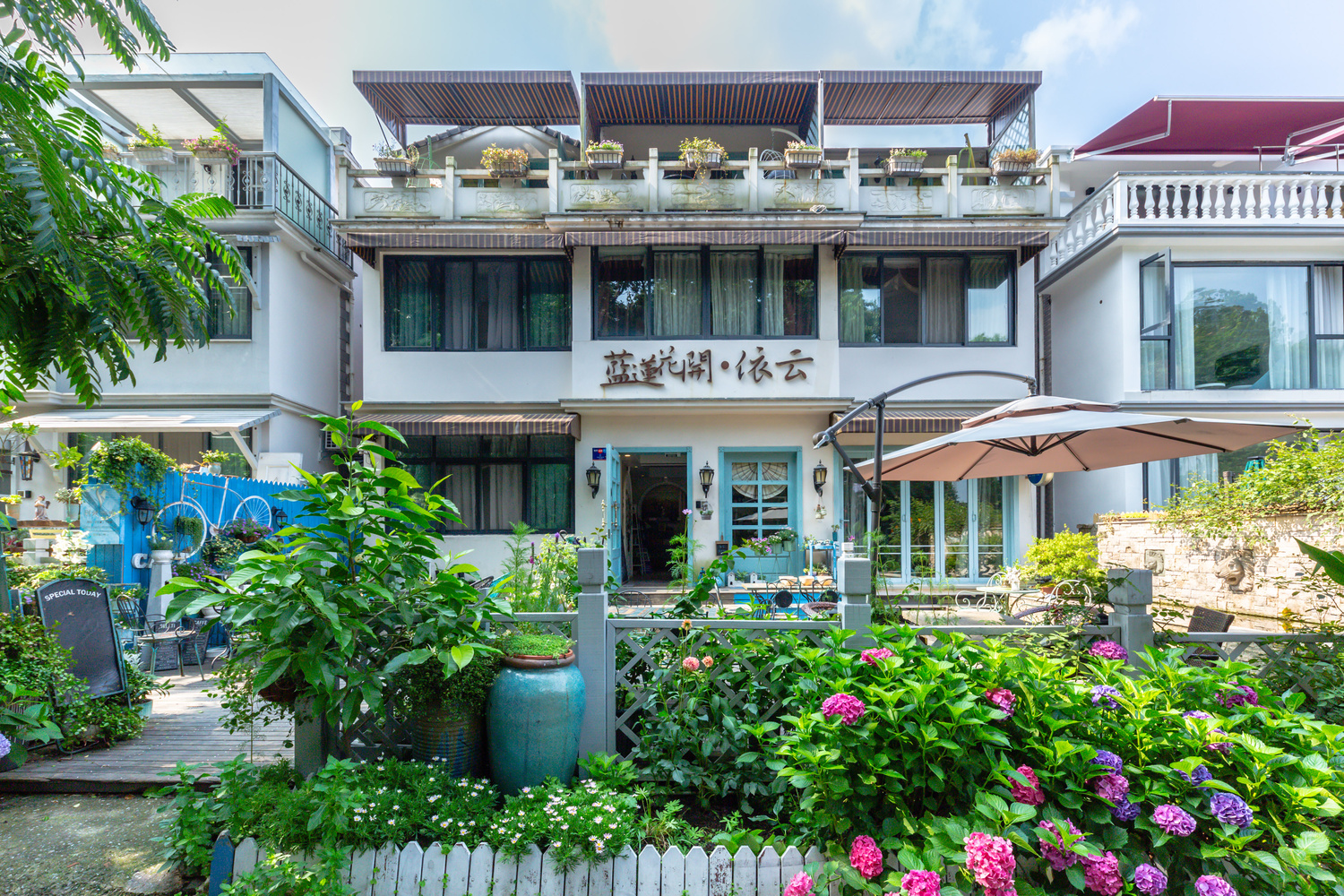 hotel overview picture